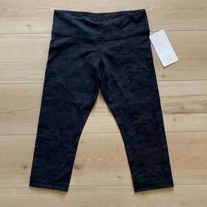 NWT Lululemon Wonder Under Crop Leggings